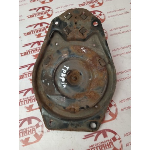 Опорна подушка задньої пружини Opel Vivaro 2007-2014 91166182